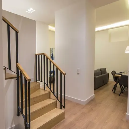 High Ceiling Duplex At Cais Do Sodre 公寓 Lisboa