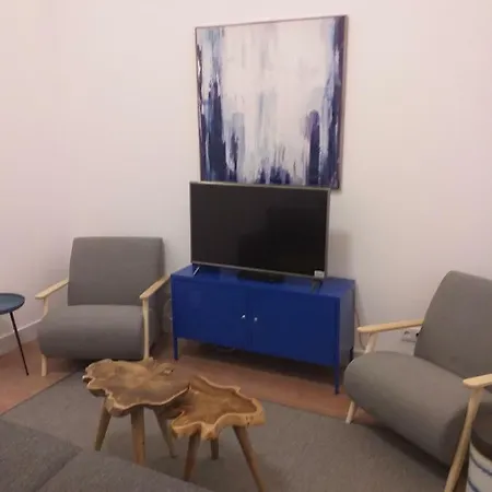 High Ceiling Duplex At Cais Do Sodre * Lisboa